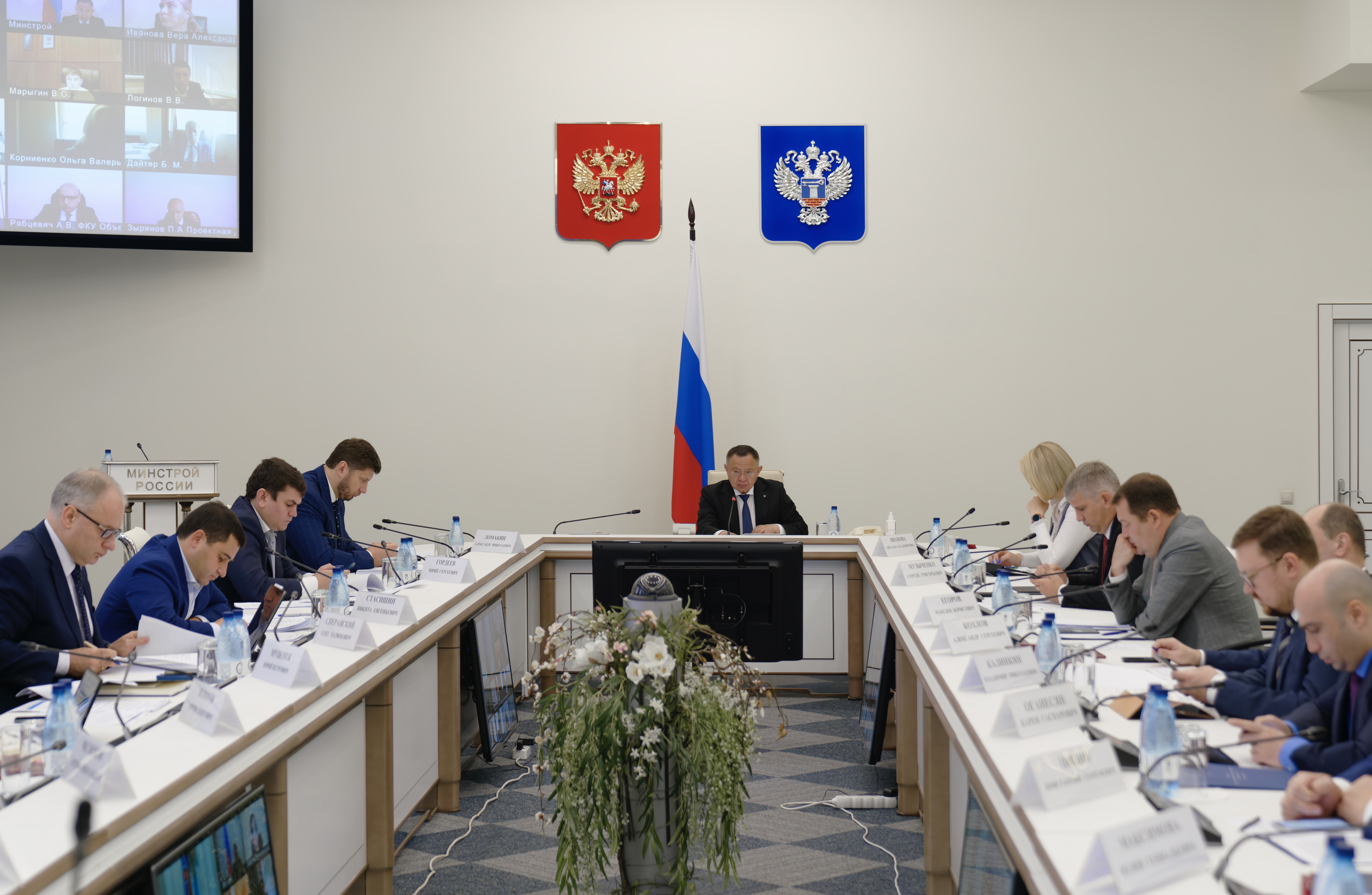 Ирек Файзуллин обсудил с главой Архангельской области Александром Цыбульским реализацию программ нацпроекта «Жилье и городская среда»